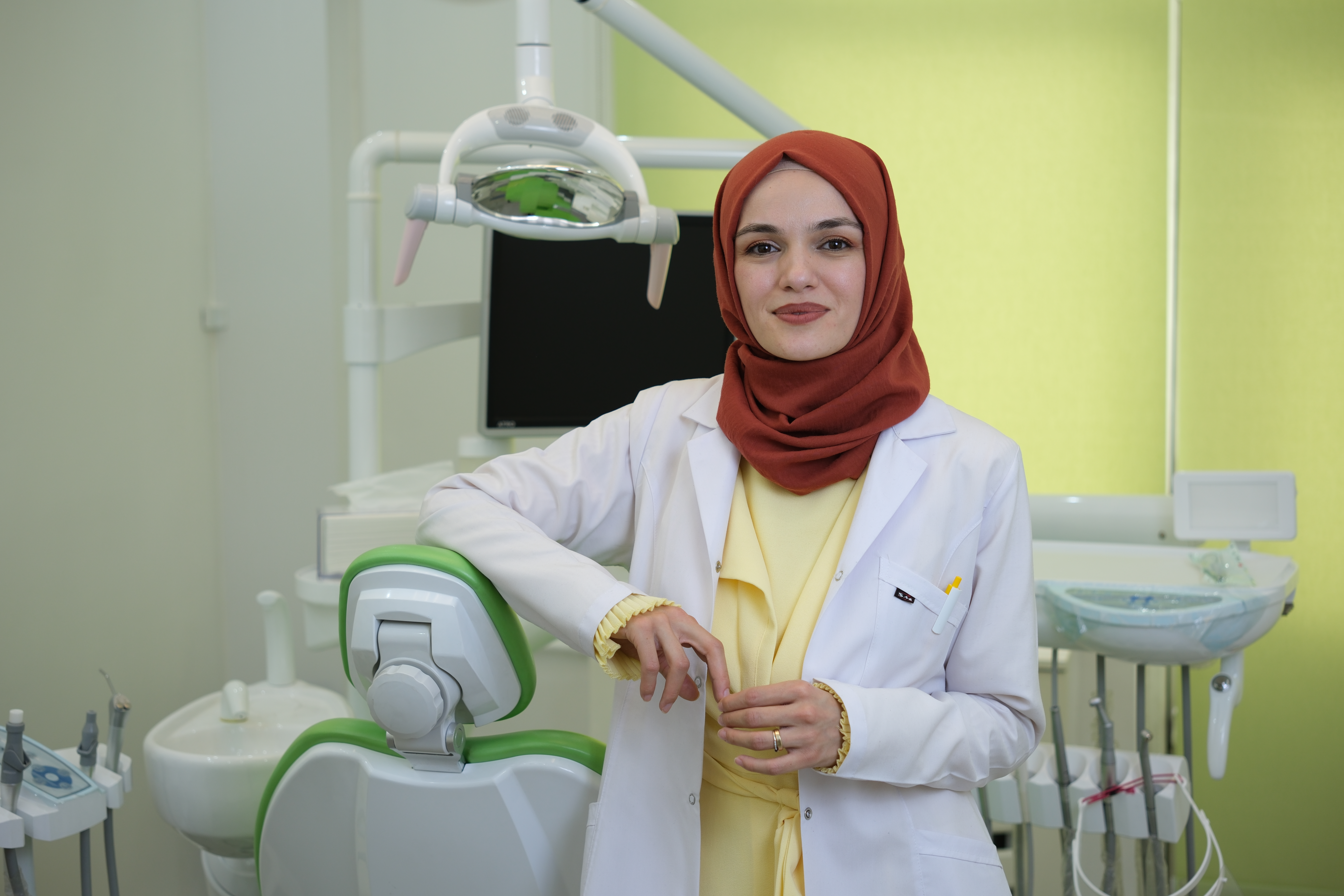 Dt. Gülşen İrem Kavaklı Diş Kliniği